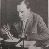 A volere la sua realizzazione fu la Gazzetta di Puglia, fondata nel 1922 dal giornalista Raffaele Gorjux 